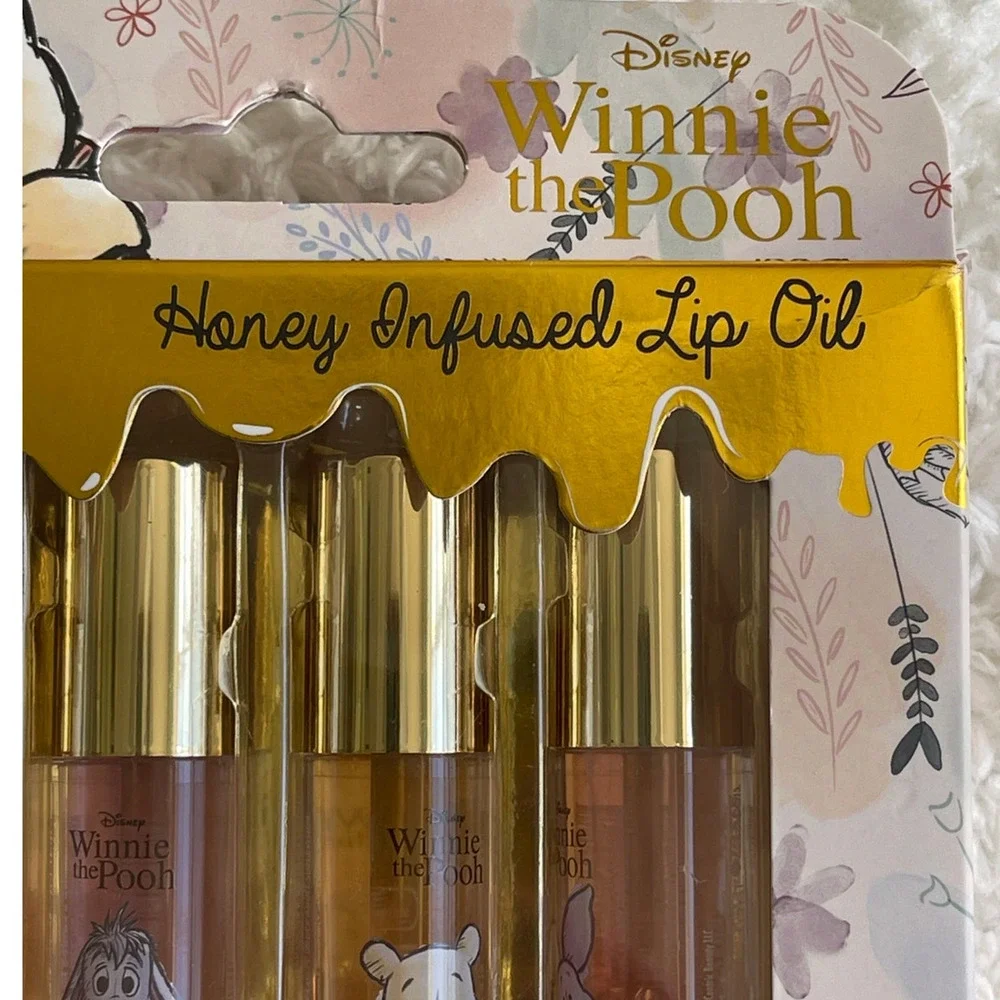 Disney Winnie the Pooh Honey Infused Lip Oil Set Nourishing Gloss 4 Pack NEW